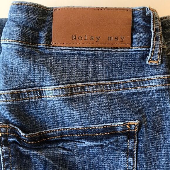 NOISY MAY Medium Wash Straight Leg Jeans Size 27 - Picture 6 of 15